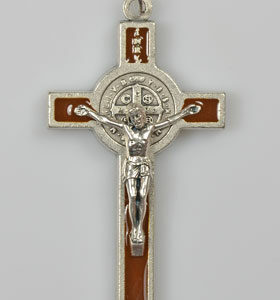 CROIX DE COU SAINT BENOIT MARRON